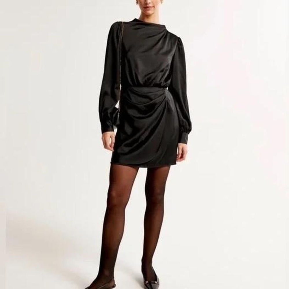 Abercrombie & Fitch Black Long Sleeve Dress